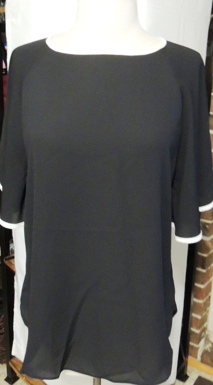 VERONICA M BLACK W/ WHITE TRIMMED KIMONO SLEEVE TOP SIZE MED, LG, X-LG