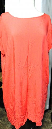 ARYN K ORANGE T- SHIRT DRESS W/ DRAPE BACK DETAIL SIZE MED