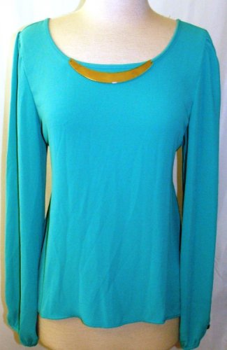 GRACIA GREEN LONG SLEEVE TOP W/ METAL NECKLINE DECORATION SIZE, LG