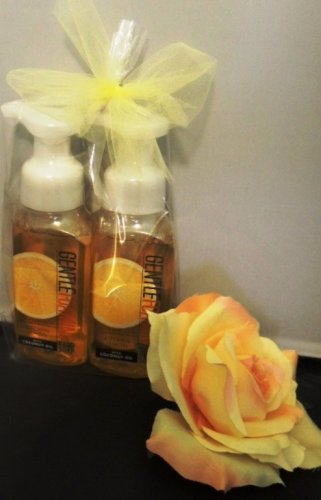BATH & BODY WORKS 2 PC KITCHEN LEMON FOAMING HAND SOAP