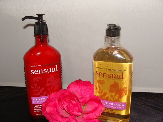 BODY WORKS 2 PC AROMATHERAPY SENSUAL BLACK CURRANT VANILLA BODY WASH