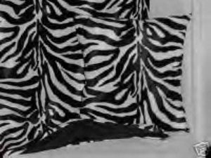 Black and White Zebra Wide Stripe Faux Fur Throw Blanket, New!