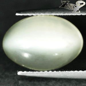 7.66 CT.Natural Oval 10*15 mm. Strong Cat's Eye Effect White Moonstone Feldspar