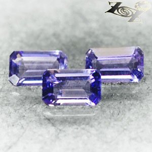 VVS 1 Natural Emerald 3*5 mm/3 Pcs.  Intense Purple Scapolite 0.24 CT. &ccedil;&acute;&laquo;&egrave;�&sup2;&aelig;�&sup1;&aelig;�&plusmn;&ccedil;�&sup3;
