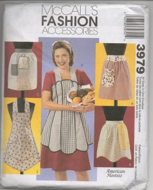 MCCALLS 3979  MISSSS VINTAGE APRONS