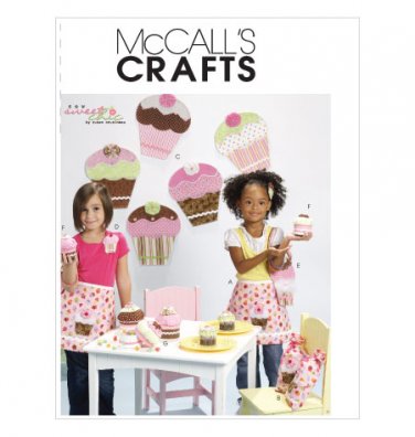 MCCALLS M6052 TREAT BAG, APRON, WALL DECORATION HEADBAND, PURSE, PIN & GIFT BOX IN 2 SIZES