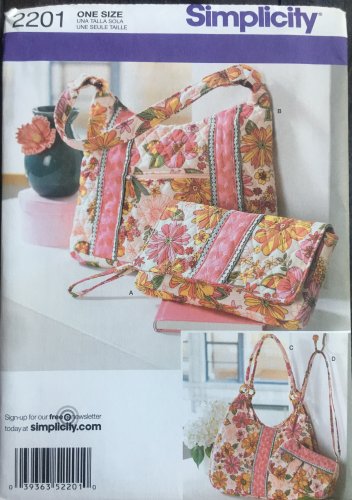 SIMPLICITY 2201 SEWING PATTER FOR BAGS IN FOUR STYLES