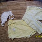 nb 3pc white hat/yellow shirt/white pants w/yellow flowers