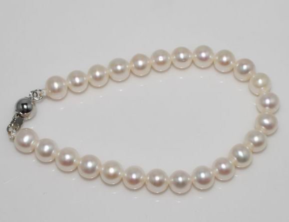 8 mm genuine white fresh bracelet $18