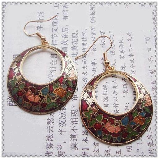 Beautiful Closionne earring $10