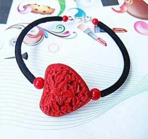 carved lacquer bracelet &iuml;&frac14;� 11