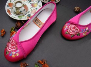 NO. 4        embroidered shoes  &iuml;&frac14;�15