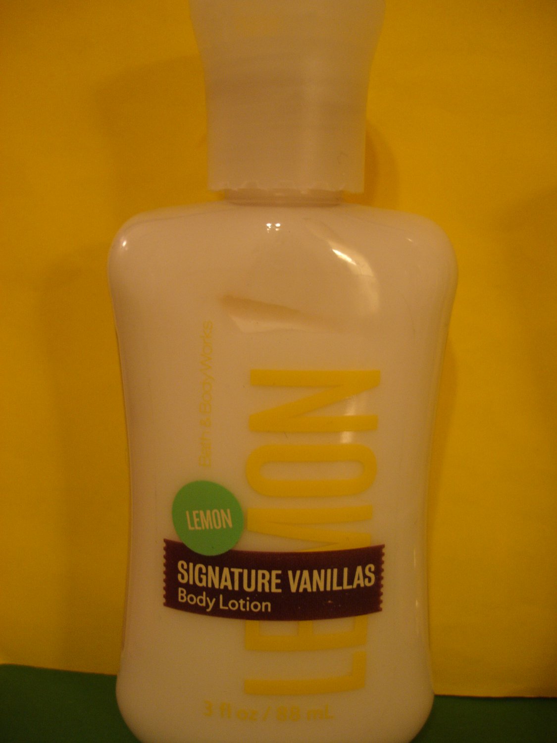 Bath and Body Works Lemon Vanilla Body Lotion 3 oz