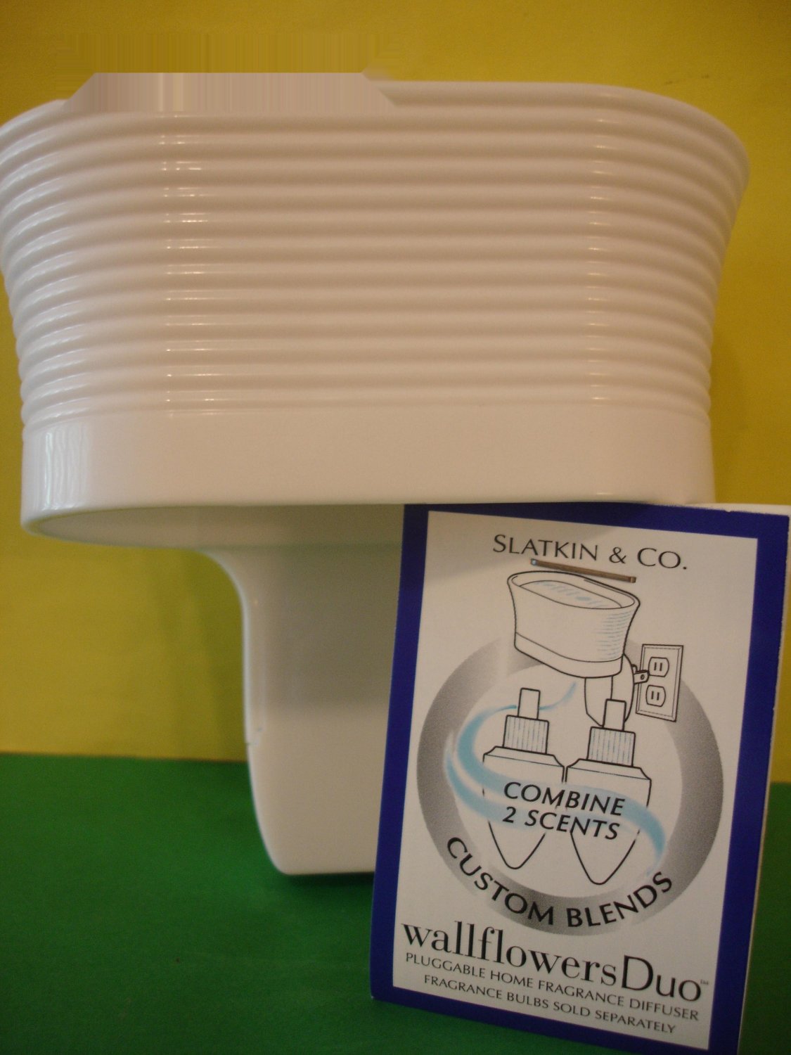 Bath & Body Works Slatkin White Double Wallflower Duo Plug in Unit for