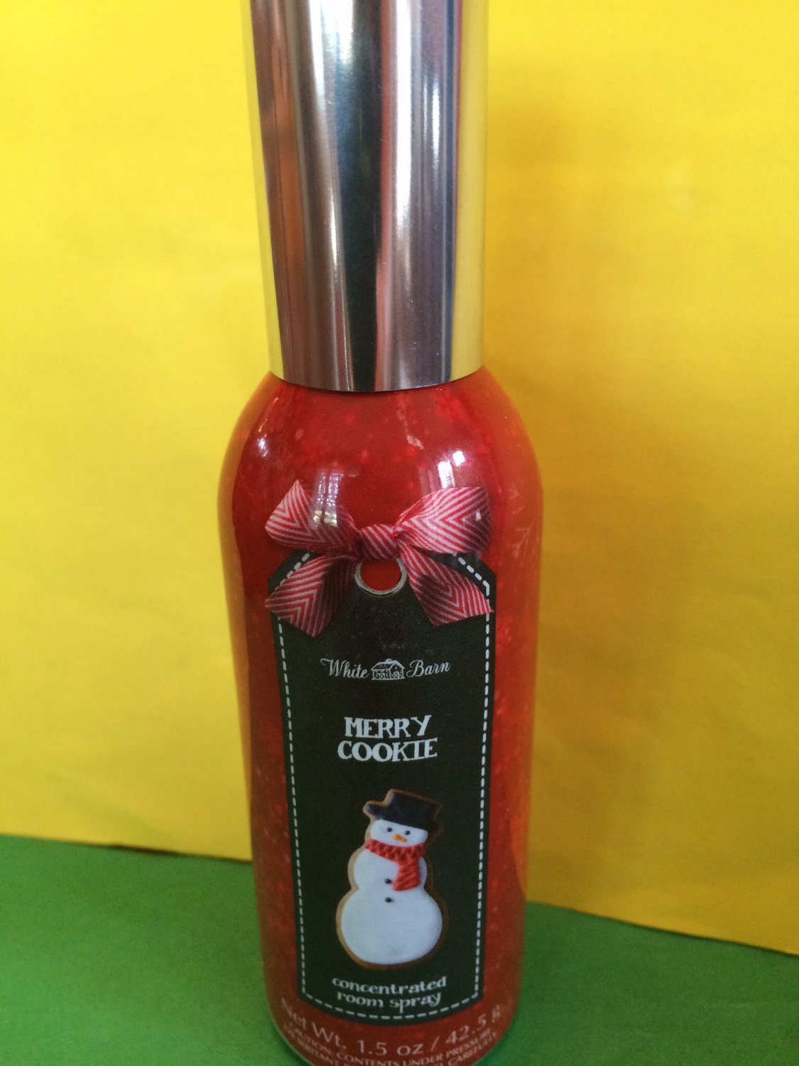 Bath & Body Works Merry Cookie Home Fragrance Spray