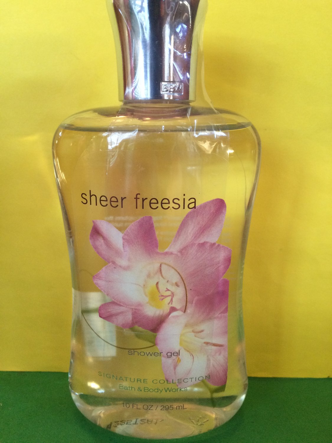 Bath And Body Works Sheer Freesia Shower Gel Full Size