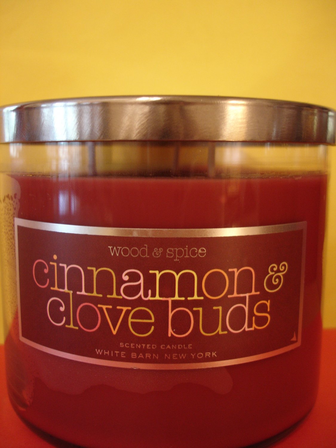 Bath & Body Works Cinnamon and Clove Buds Candle 4 oz