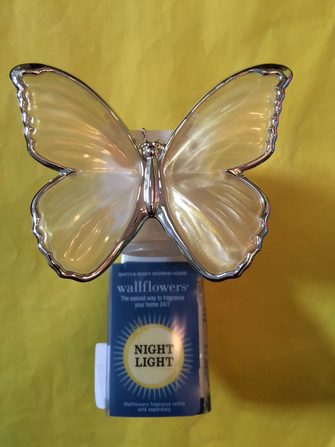 Bath and Body Works Pearl & Silver Butterfly Night Light Wallflower