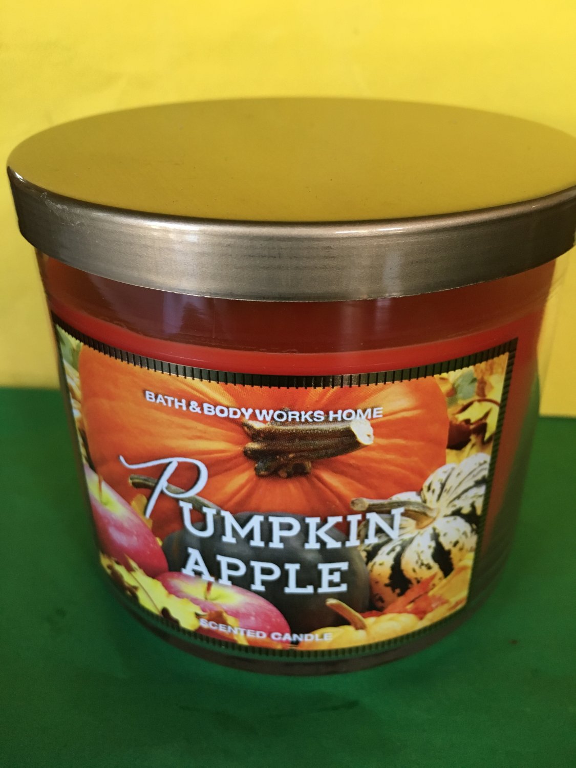 Bath and Body Works Pumpkin Apple Candle Large 3 Wick
