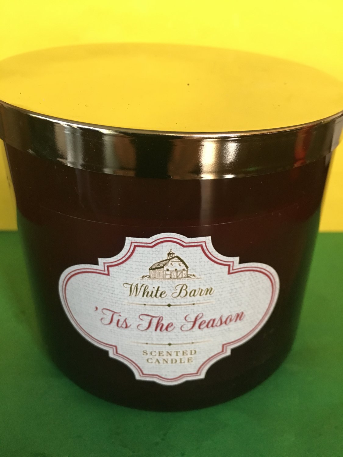 Bath & Body Works White Barn Tis The Season Candle 3 Wick Large