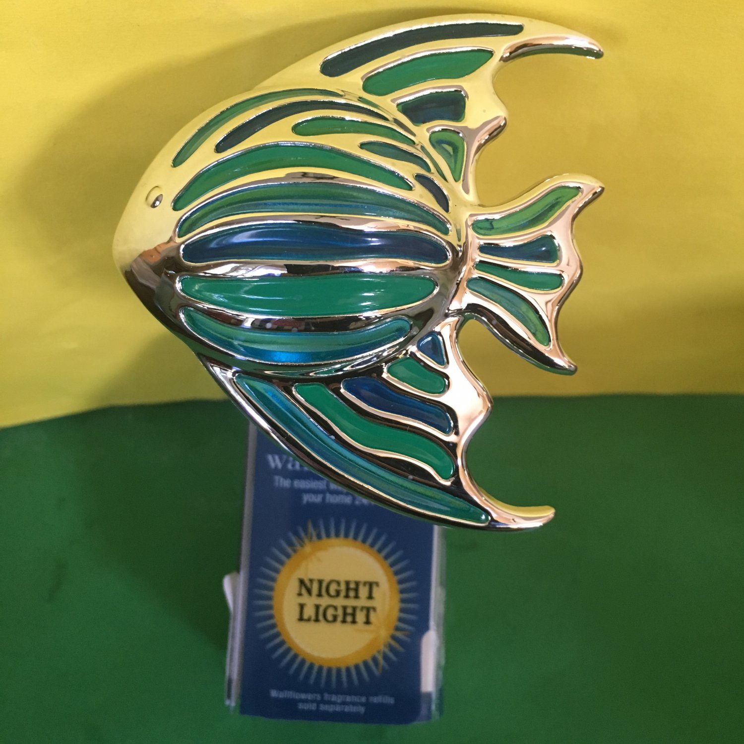 Bath and Body Works Angel Fish Wallflower Night Light Plug Unit