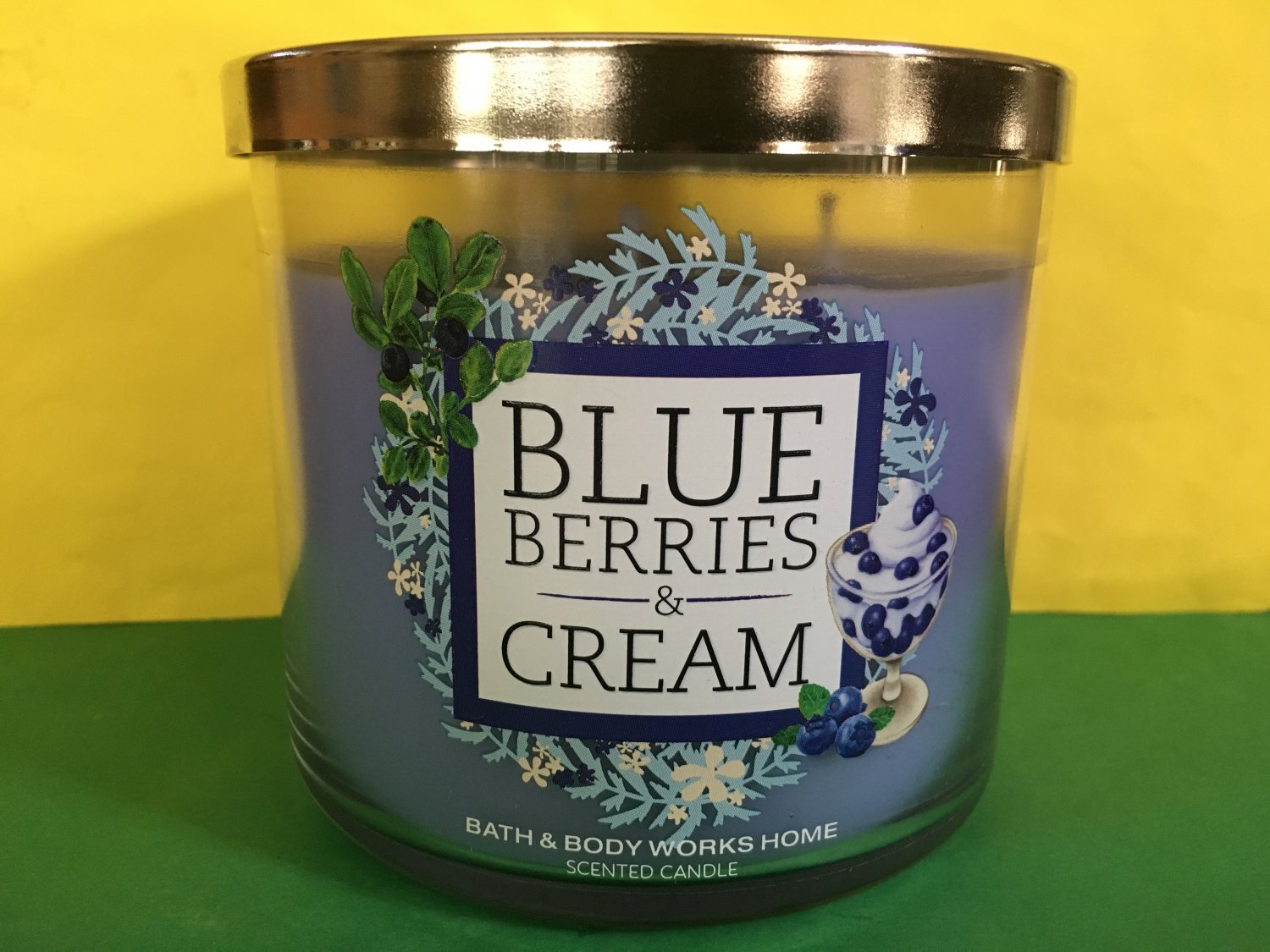 Bath & Body Works Blue Berries and Cream 3 Wick Candle Large