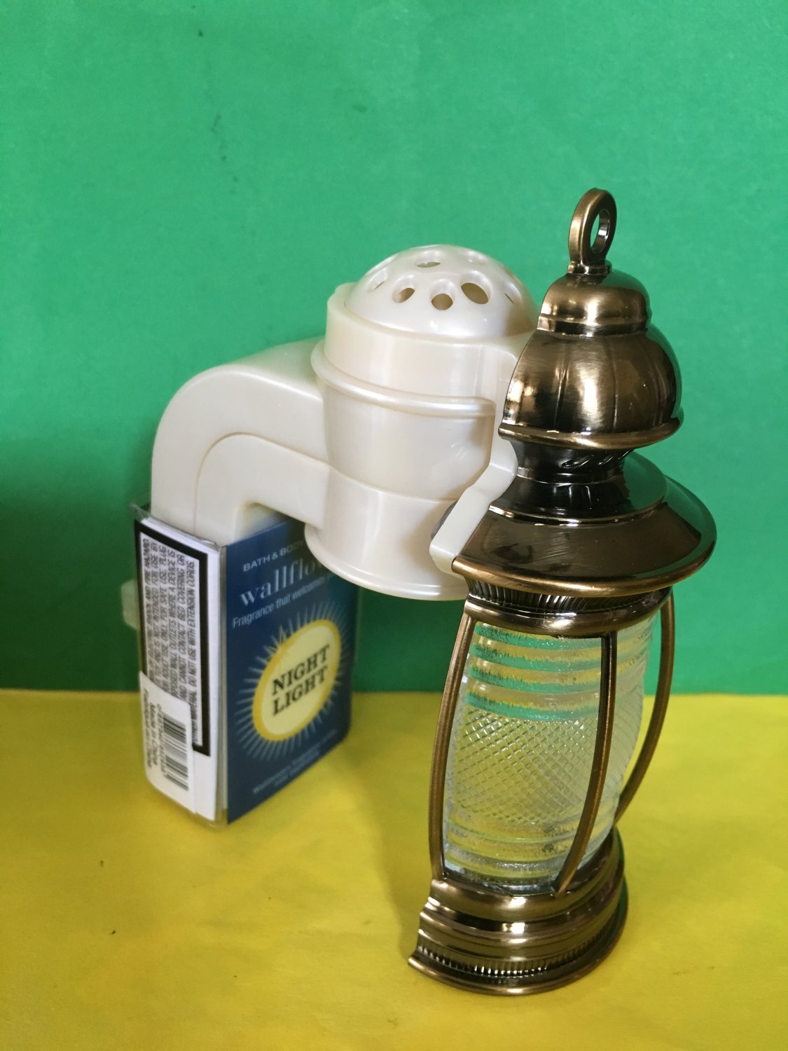 Bath and Body Works Lantern Wallflower Night Light Plug Unit