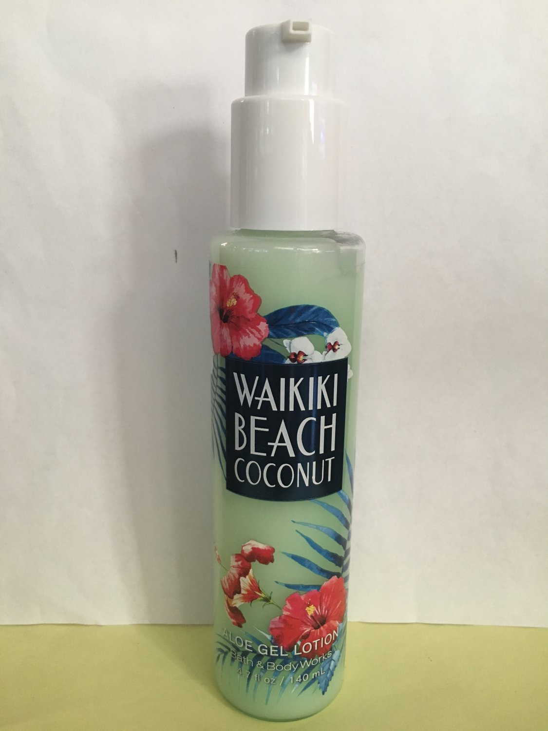 Bath Body Works Waikiki Beach Coconut Aloe Gel Lotion Pump