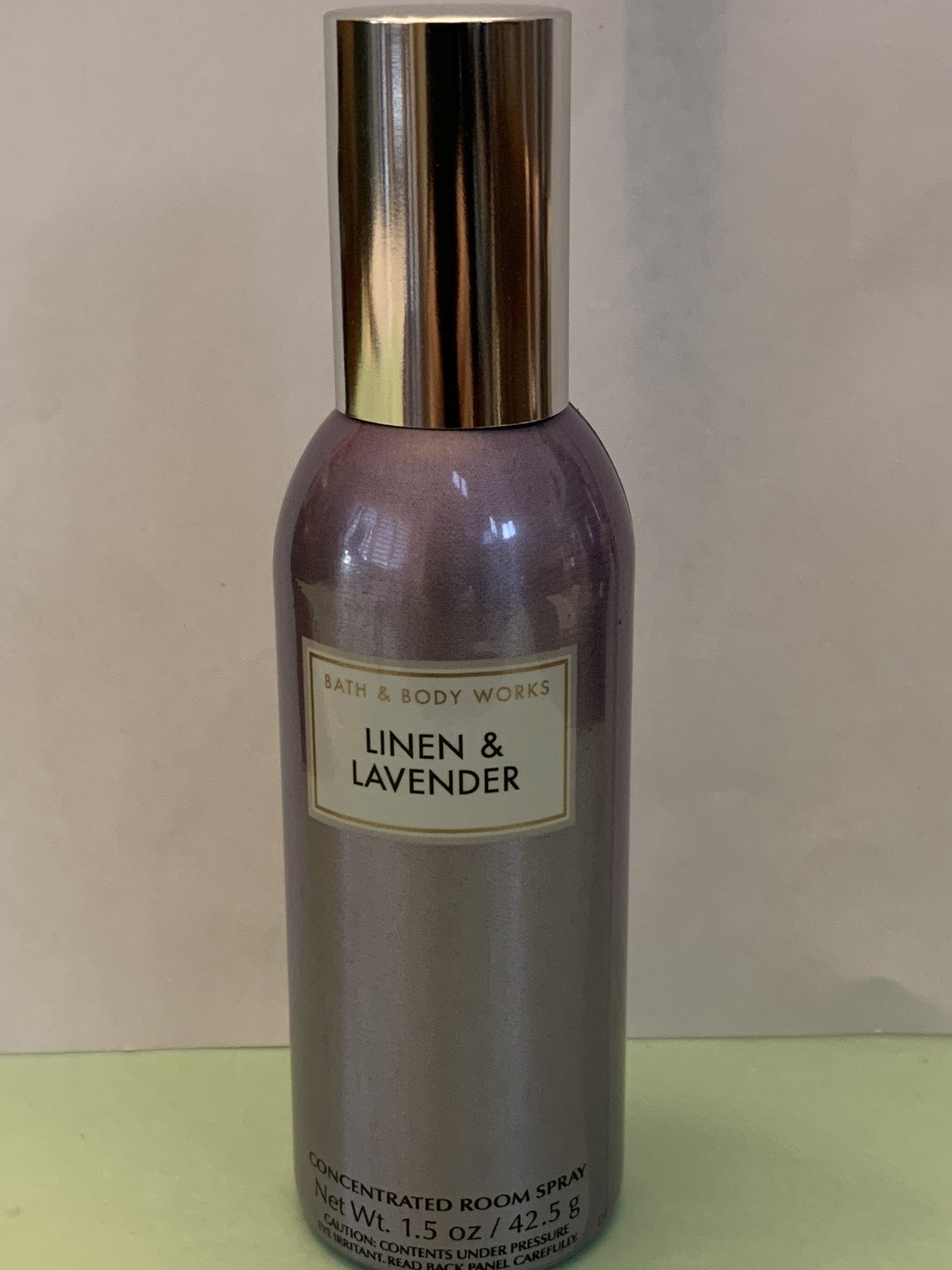 Bath & Body Works Linen and Lavender Home Fragrance Spray