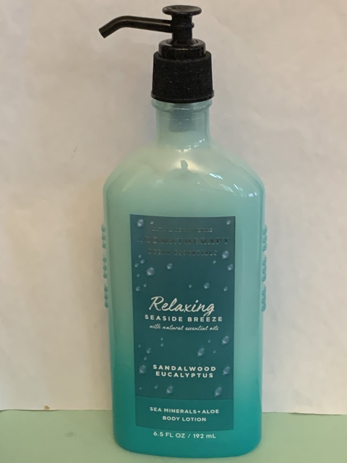 Bath & Body Works Aromatherapy Sandalwood Eucalyptus Lotion Large Full Size