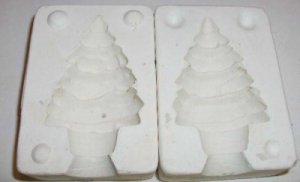 SMALL CERAMIC MOLD ~ CHRISTMAS TREE ~ DECORATIONS
