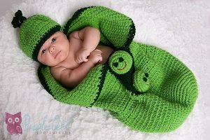 3 Peas in a Pod Cocoon Photography Prop