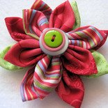 FABRIC FLOWER BROOCH IN CHERRY BLOSSOM
