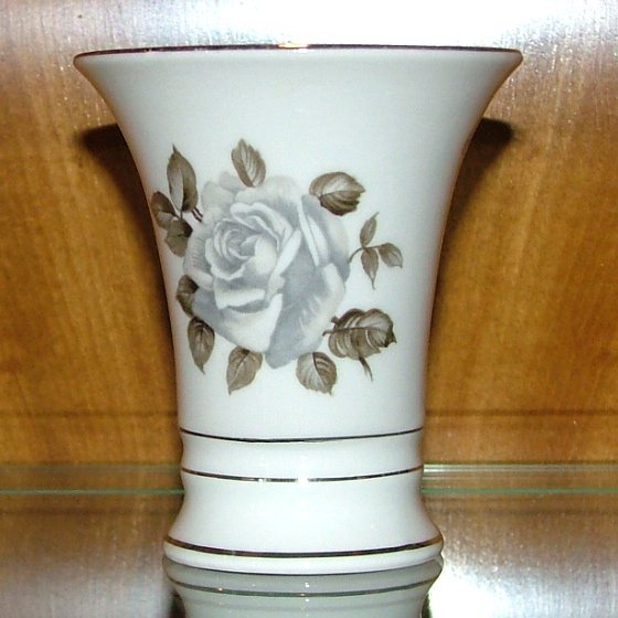 4 Vase Moon Rose Pattern By Schumann Bavaria