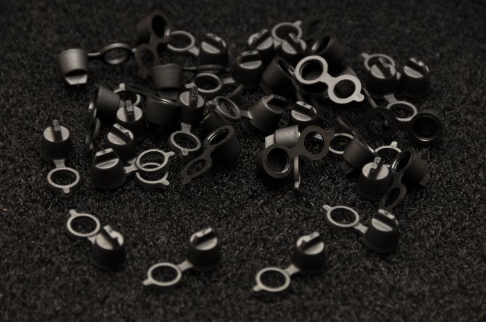 GREASE FITTING DUST CAPS BLACK (500 pcs)