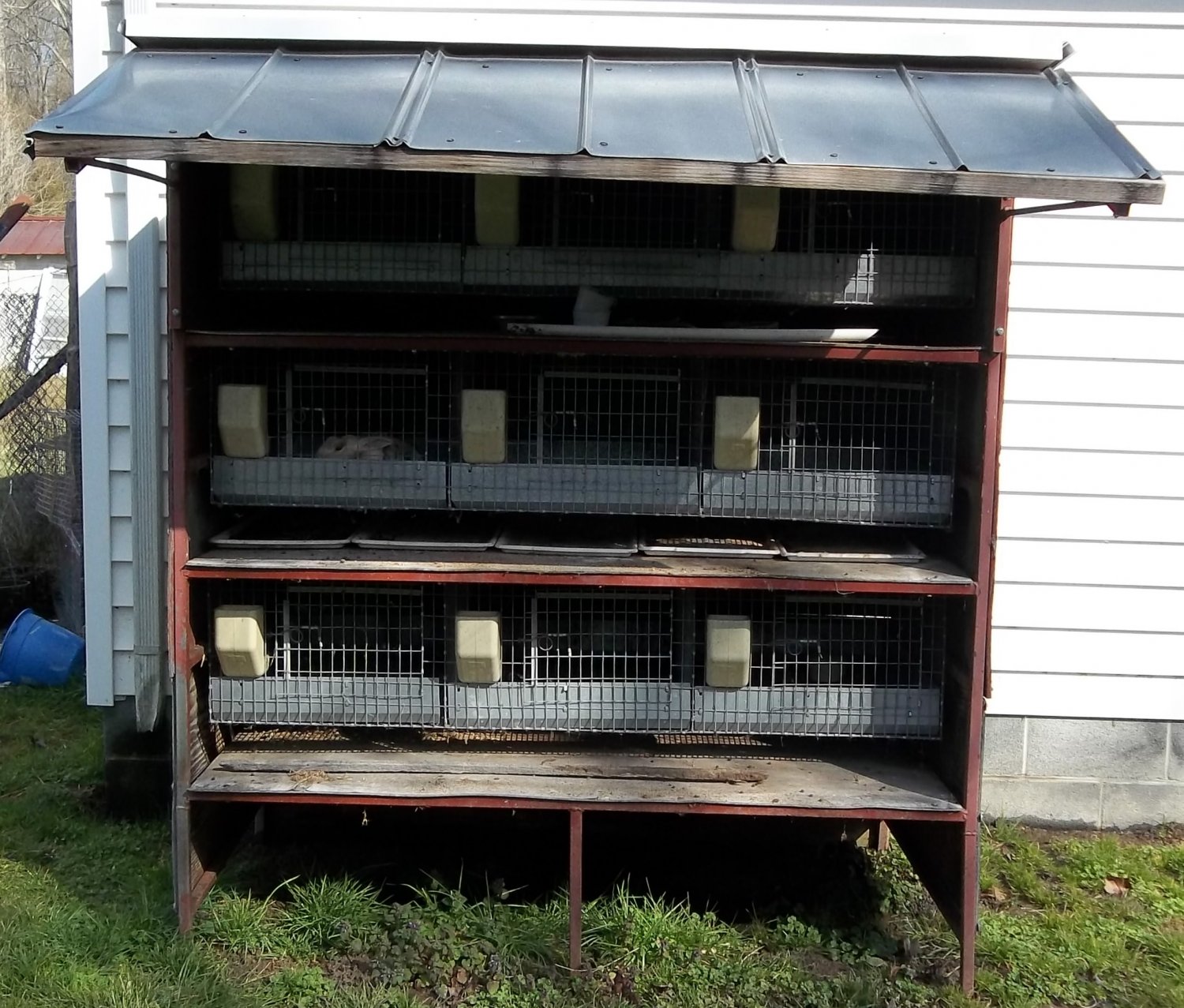 Huge 78"x69"x69" Breeding Rabbit Hutch With 9 Separate Cages Made Of