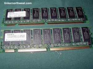 SDRAM 128MB, 2x 64MB PC66 ECC Siemens RAM Memory DIMM