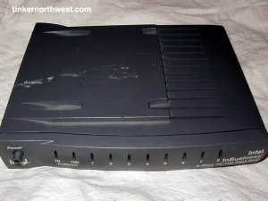 Intel InBusiness 8-Port Fast 100BASE-T Ethernet Hub
