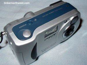 Sony Cyber-shot DSC-P31 2 Megapixel Digital Camera