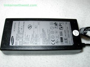 Samsung AP04214-UV AC Power Adapter 14.0VDC 3.0A Supply