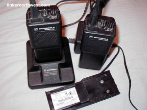Motorola Radius P110 P24QLC20A2AA UHF Radio 450-470 MHz