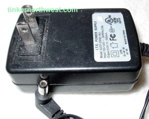 AUDF-20090-1601 I.T.E  AC POWER  ADAPTER 9VDC 1500mA SUPPLY
