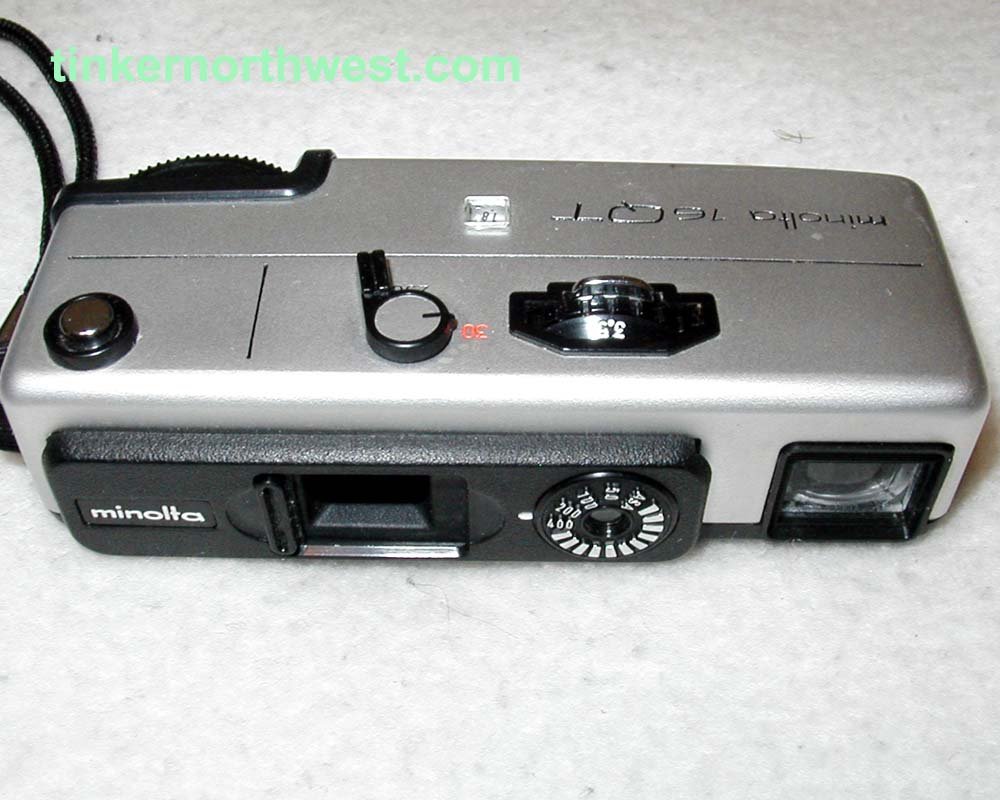 Minolta 16QT Vintage 16mm Film Camera