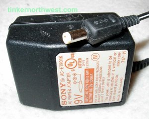 Sony AC-ET901K AC Power Adapter 9VDC 100mA Supply