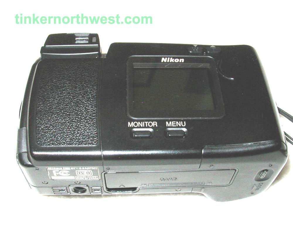 Nikon Coolpix 800 2MP Digital Camera w/ 2x Optical Zoom