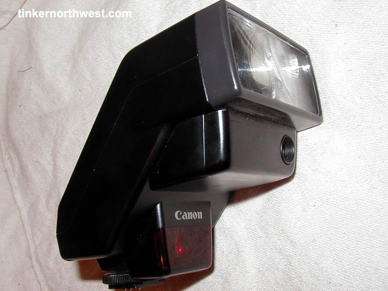 Canon Speedlite 300EZ Auto Zoom Flash