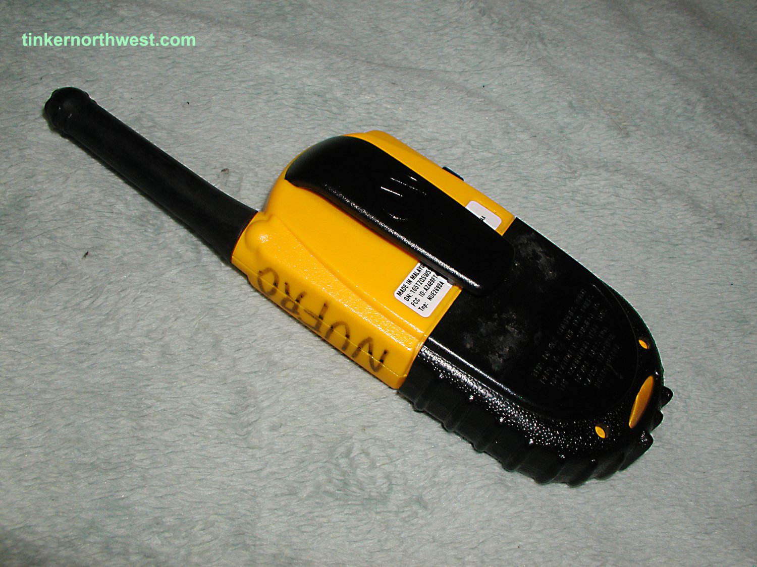 Motorola Talkabout 250, Walkie Talkie, 2 mile, Two Way Radio Yellow
