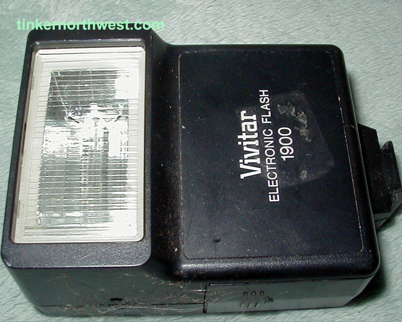 Vivitar 1900 Electronic Flash Hot Shoe