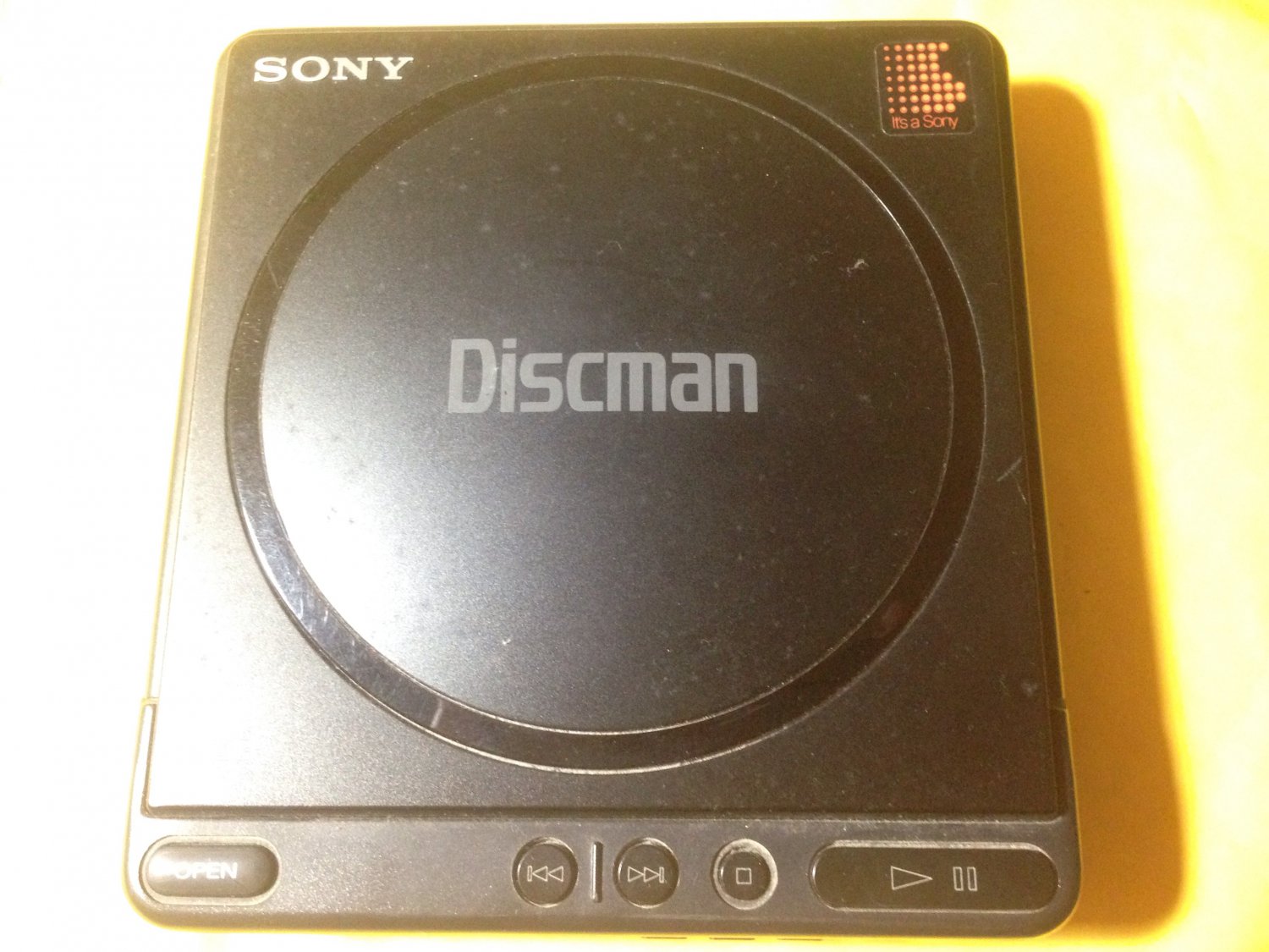 Sony D4 Portable Discman Portable Vintage CD Player