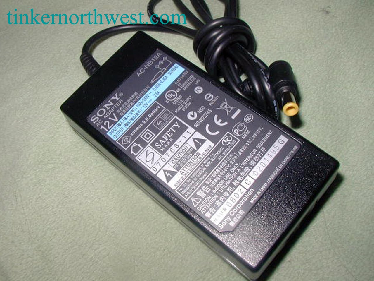 Sony AC-NB12A AC Power Adapter 12VDC 2.5A Supply